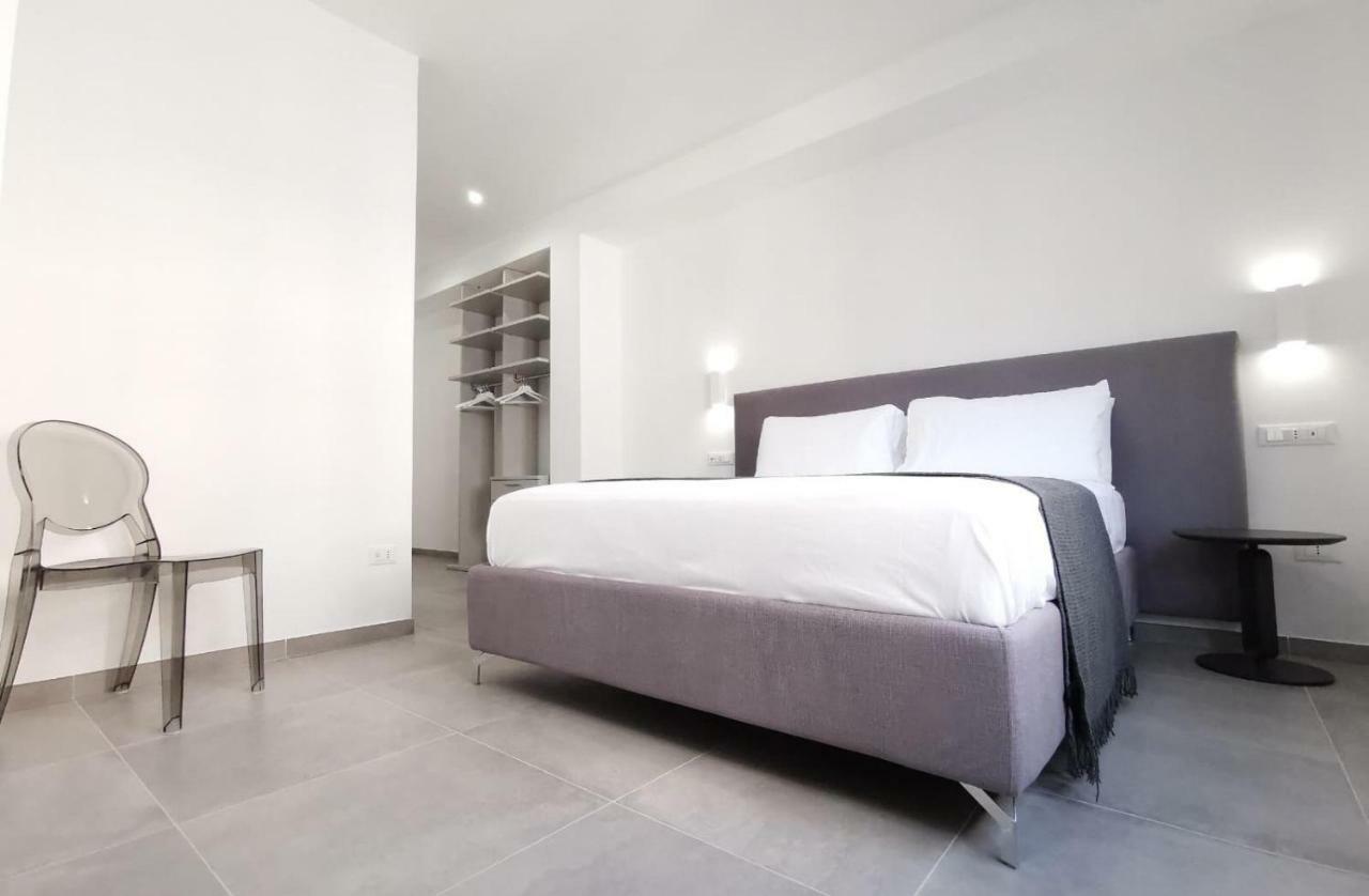 SuitesGaribaldi Cagliari Bagian luar foto