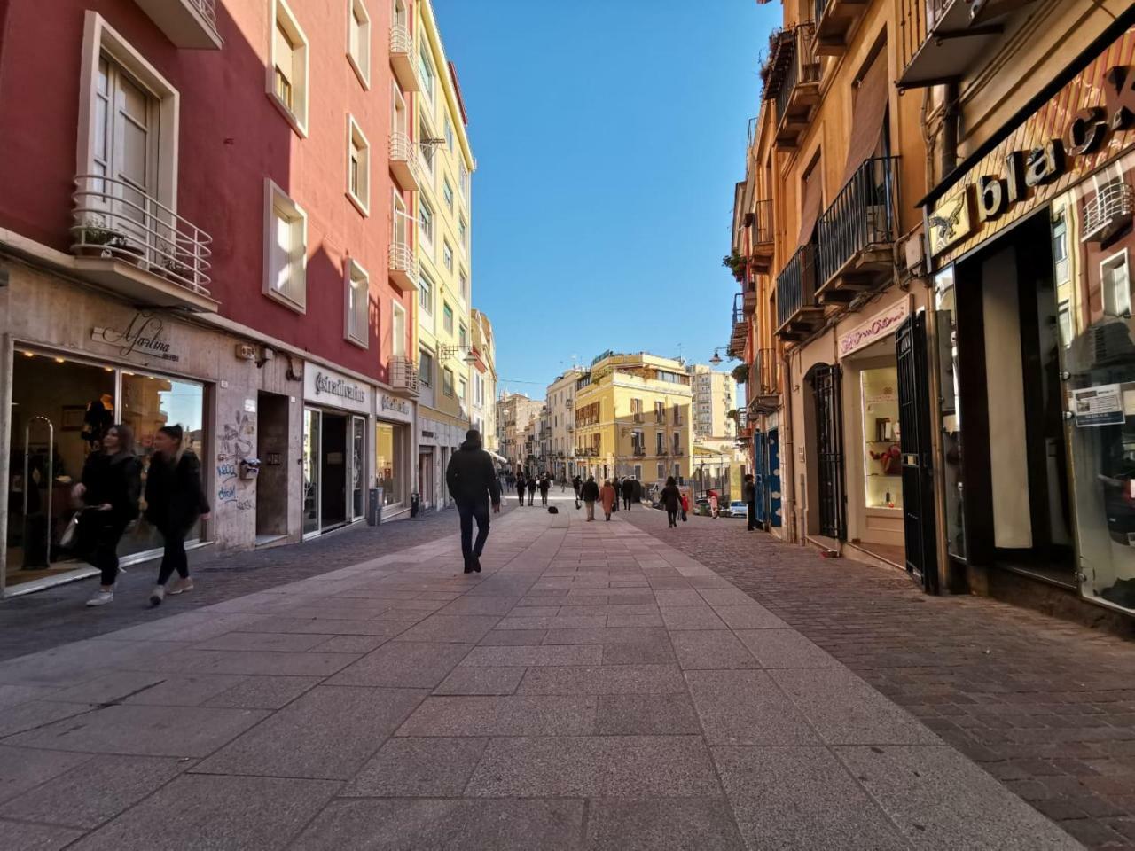 SuitesGaribaldi Cagliari Bagian luar foto